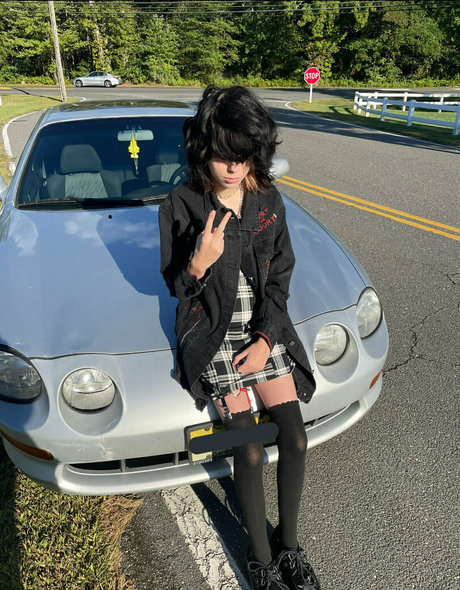 Bitchgutzz photo 16