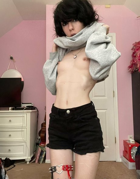Bitchgutzz photo 23