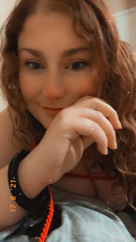 Bitchybombshell photo 10