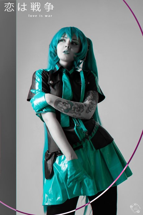 Bizarre Deer photo 261