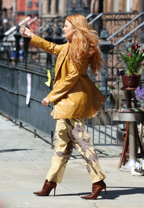 Blake Lively photo 382