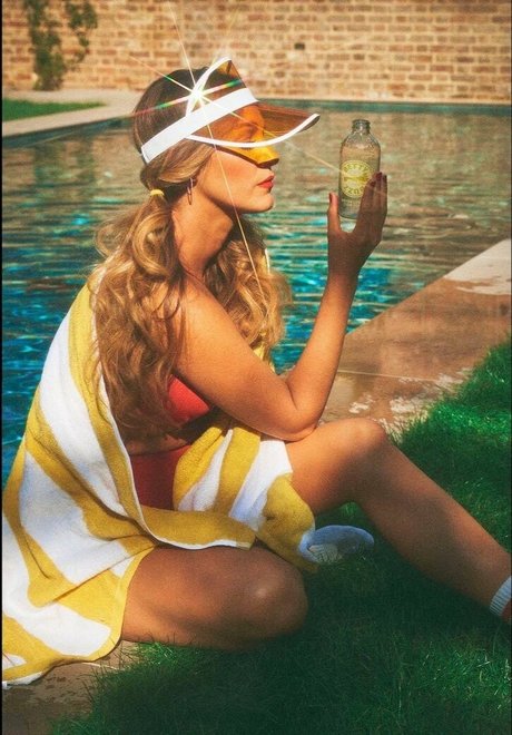 Blake Lively photo 408