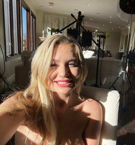 Blakeblossomfree photo 35