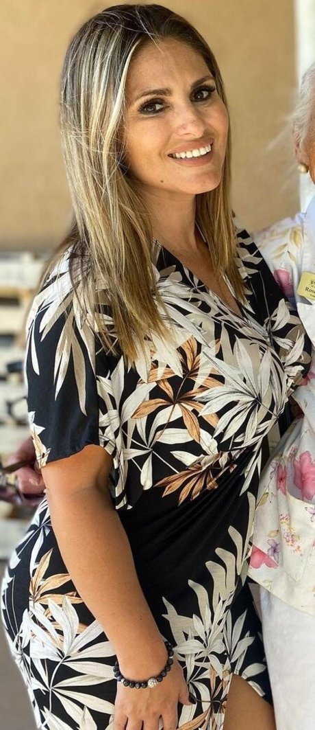 Blanca M photo 63