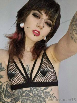 blondequeen18 photo 9