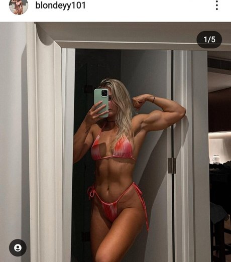 Blondeyy101 photo 11
