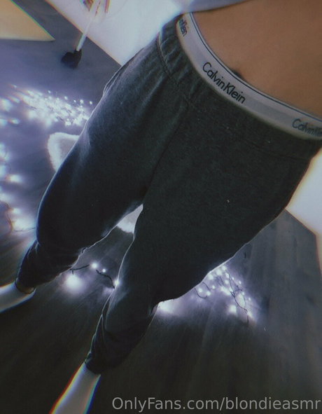 Blondieasmr photo 29