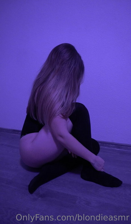 Blondieasmr photo 44