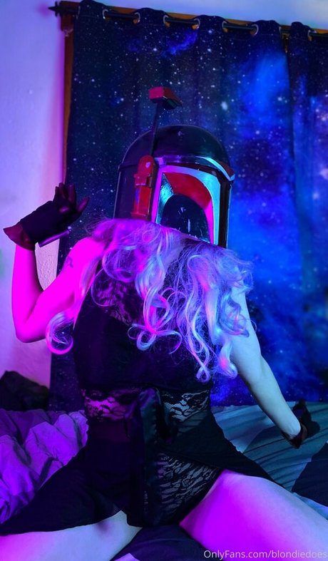 Blondiedoes photo 28