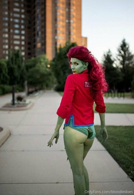 Blondiedoes photo 36