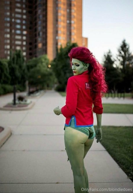 Blondiedoes photo 37