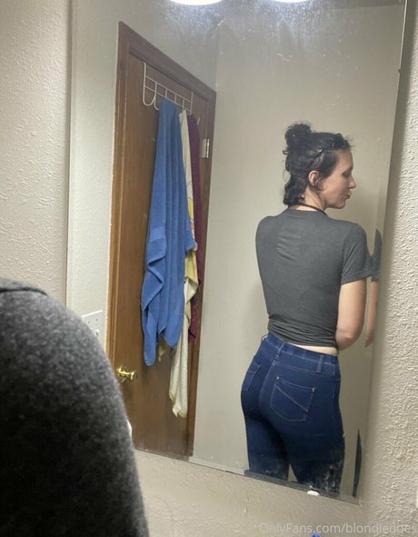 Blondiedoes photo 72