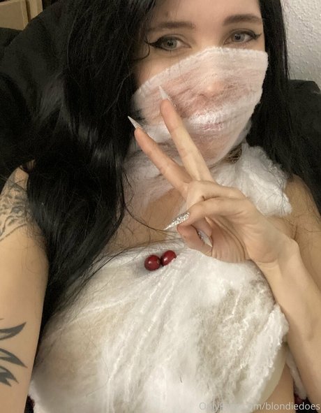 Blondiedoes photo 86