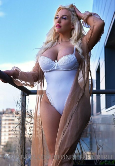 Blondiefesserfree photo 69