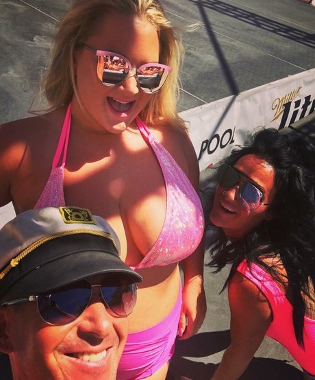 BlondiePomie photo 50
