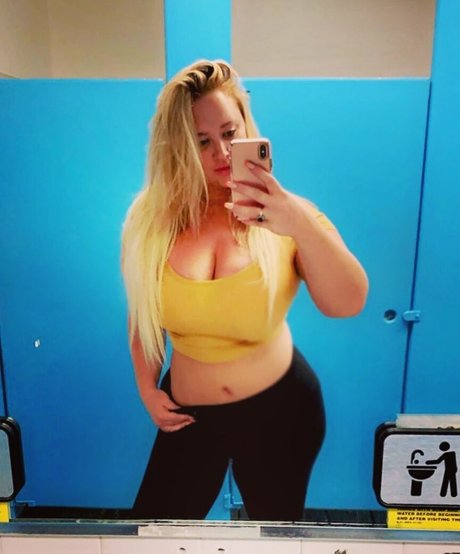 BlondiePomie photo 67