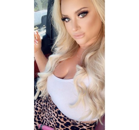 BlondiePomie photo 83