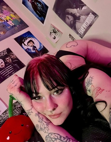 Bluddycherryfree photo 16