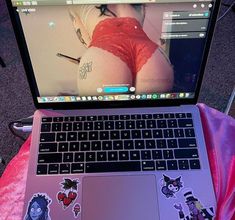 Bluddycherryfree photo 23