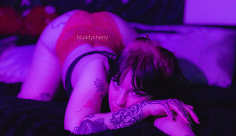 Bluddycherryfree photo 29