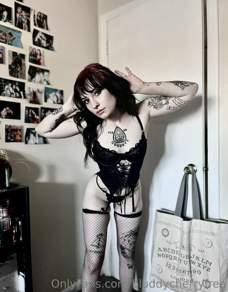 Bluddycherryfree photo 35