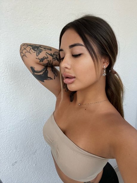 Bonnie Humps photo 18