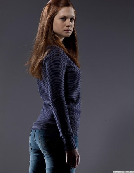 Bonnie Wright photo 53