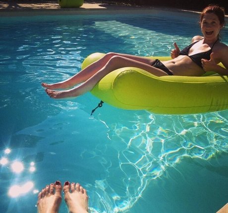 Bonnie Wright photo 60