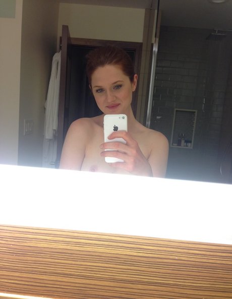 Bonnie Wright photo 88