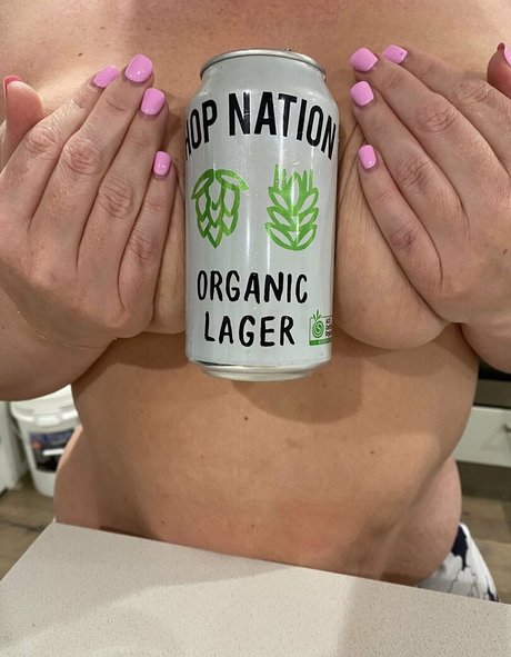 Boobs-beer photo 1