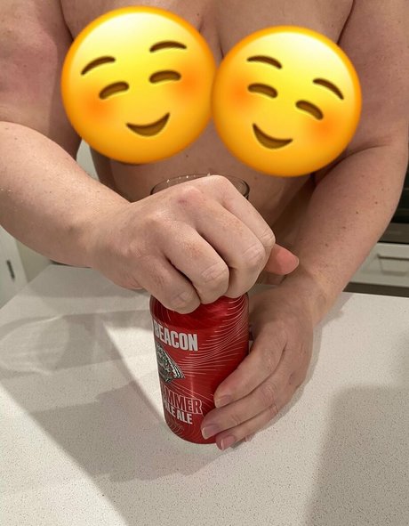 Boobs-beer photo 7