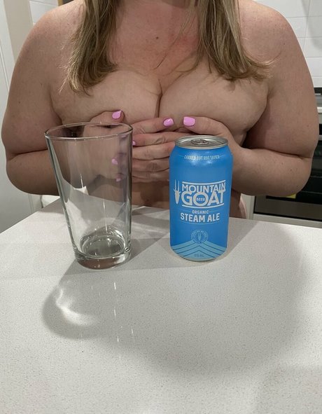 Boobs-beer photo 9