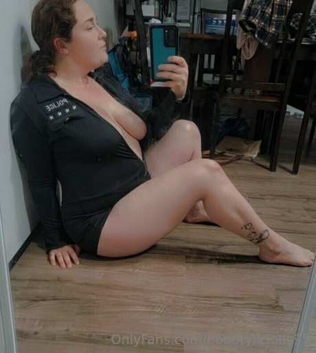 Boootylicious95 photo 15