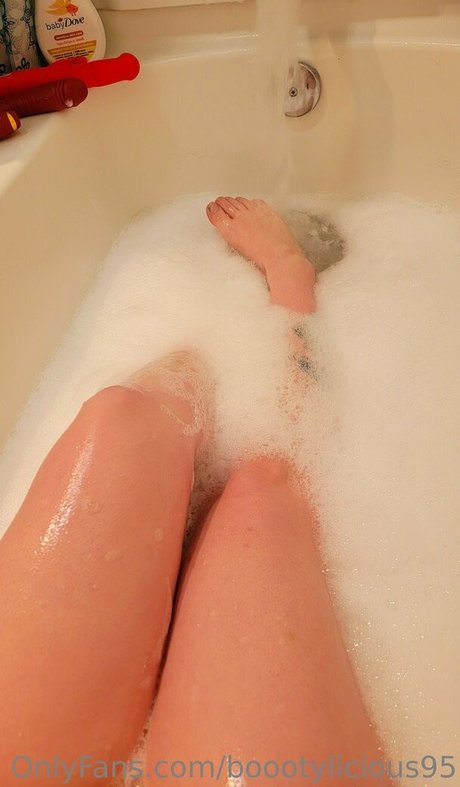 Boootylicious95 photo 16
