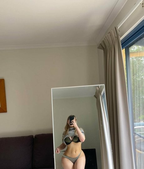 Bootybyshel photo 56