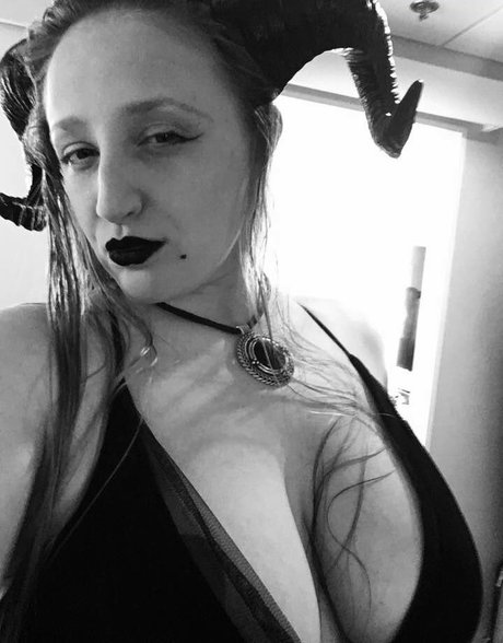 BordeauxBlack photo 7
