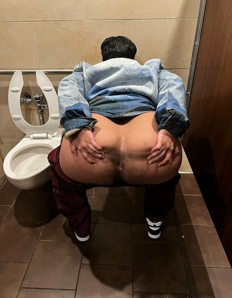Boybutt_xxl photo 400