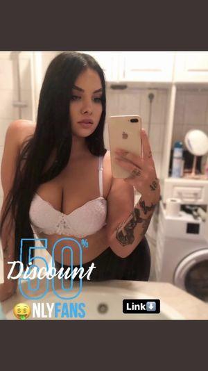 Bozsoki Barbi photo 2