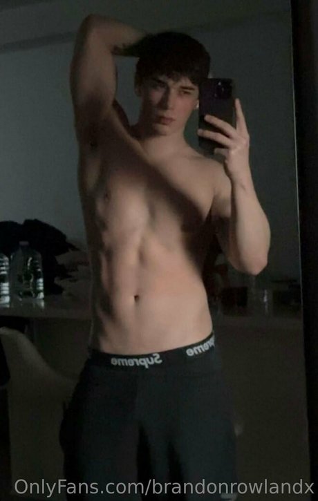 Brandonrowlandx photo 16