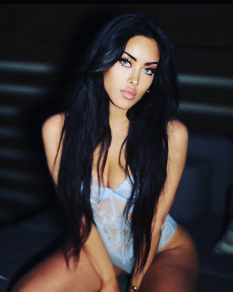 Alinaswanxo photo 18