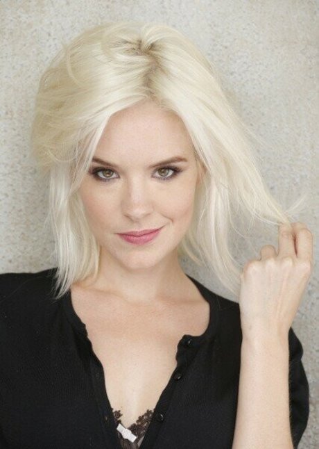 Brea Grant photo 7