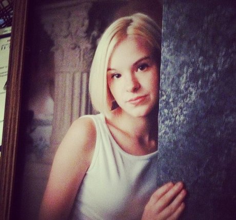 Brea Grant photo 12
