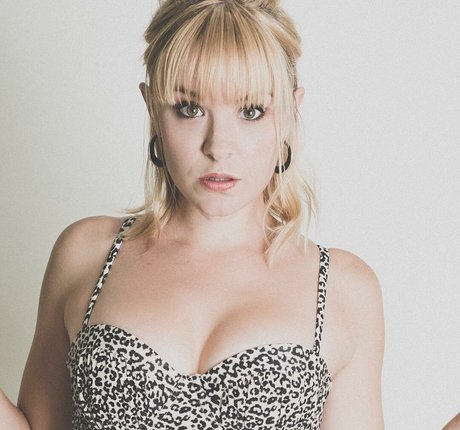 Brea Grant photo 64