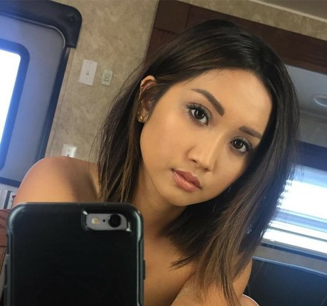 Brenda Song photo 28