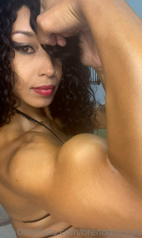 Brendabiceps photo 27