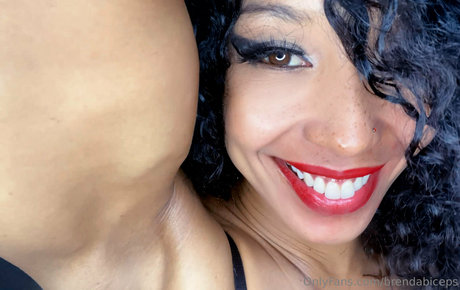 Brendabiceps photo 60