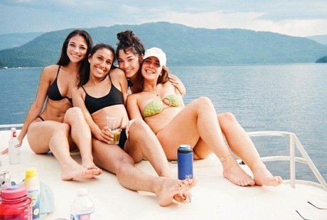 Brigit Sinaga photo 22