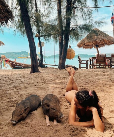 Brigit Sinaga photo 34