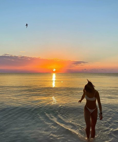 Brigit Sinaga photo 65