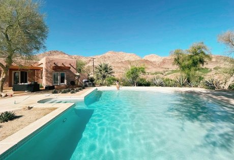 Brigit Sinaga photo 74